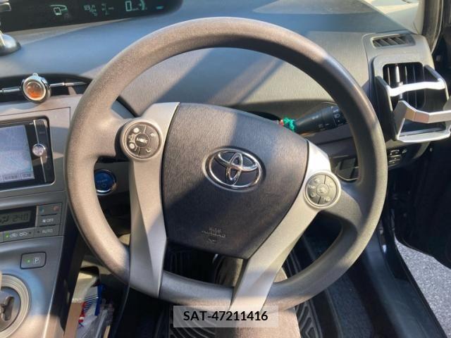 Toyota PRIUS 2013-12 393466-17