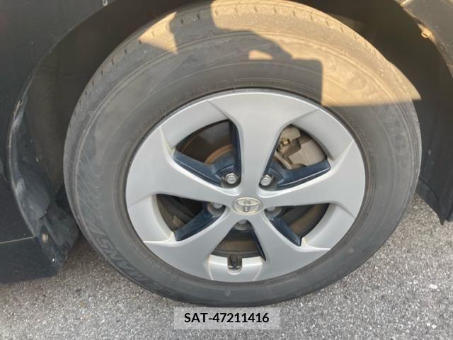 Toyota PRIUS 2013-12 393466-6