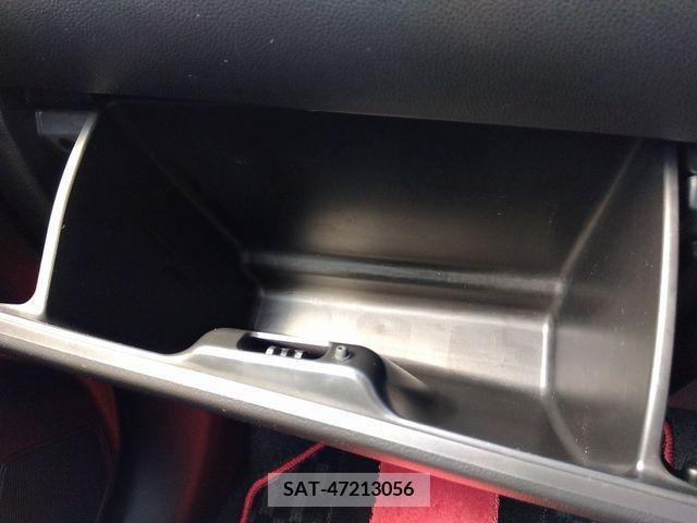 Suzuki SWIFT 2018-02 374529-11