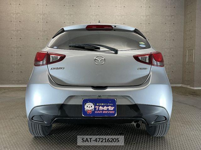 Mazda DEMIO 2017-07 373342-12