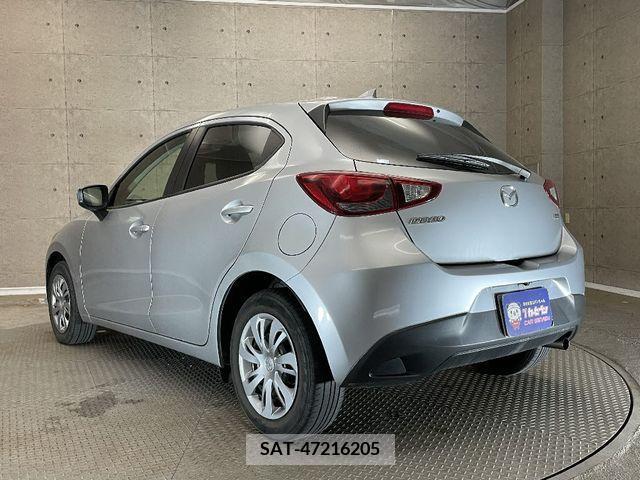 Mazda DEMIO 2017-07 373342-11