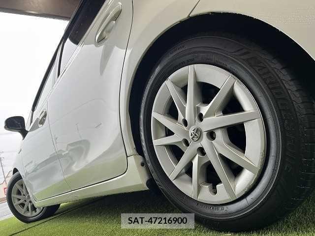 Toyota PRIUS ALPHA 2014-12 282419-18