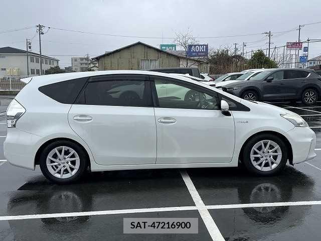 Toyota PRIUS ALPHA 2014-12 282419-16