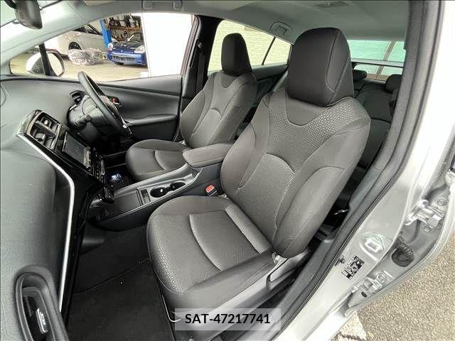 Toyota PRIUS 2019-05 281789-7