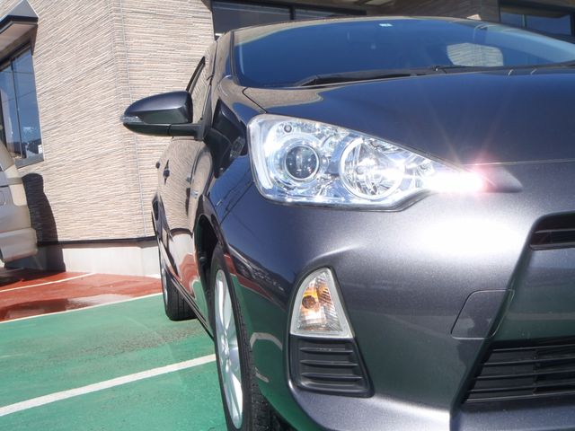 Toyota AQUA 2013-03 3872-5