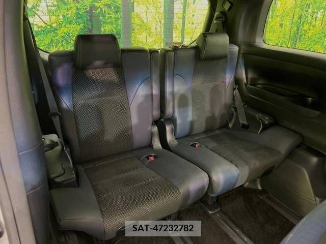 Toyota VELLFIRE 2016-11 332371-10