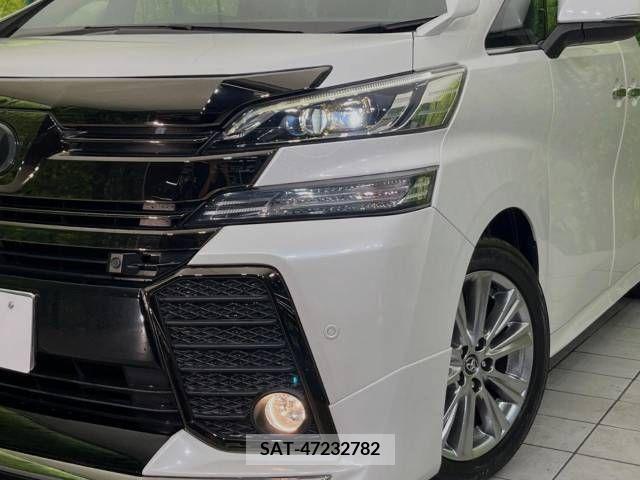 Toyota VELLFIRE 2016-11 332371-13