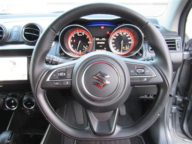 Suzuki SWIFT 2019-02 184283-10