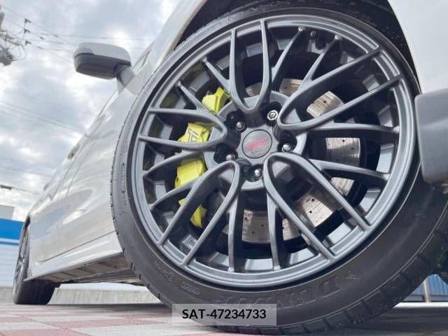 Subaru WRX STI 2017-11 221435-13