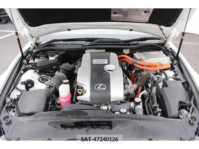 Lexus IS 2017-02 236677-18