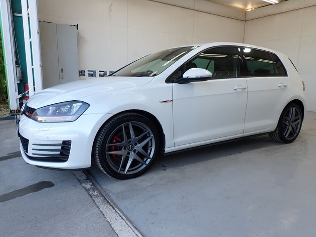 VolksWagen GOLF GTI 2015-04 184543-6
