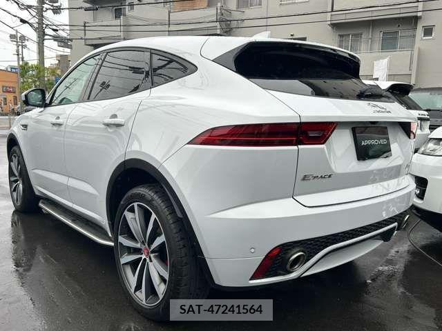 Jaguar E-PACE 2019-07 338155-4