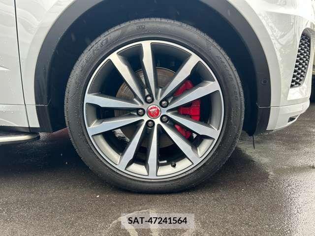 Jaguar E-PACE 2019-07 338155-19