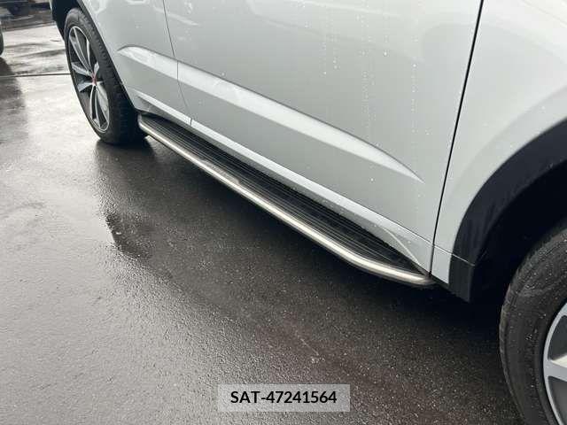 Jaguar E-PACE 2019-07 338155-7