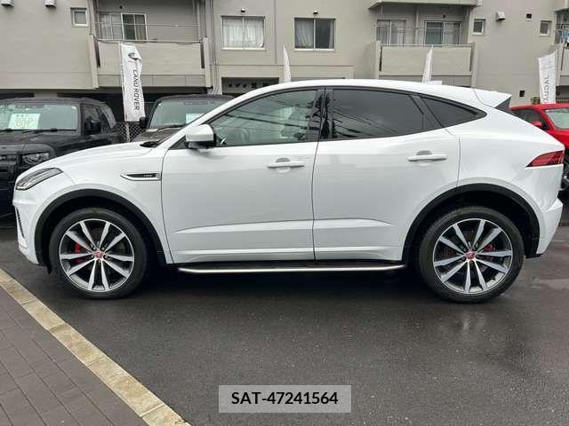 Jaguar E-PACE 2019-07 338155-5