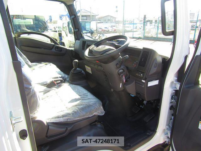 Mazda TITAN 2024-06 310891-16