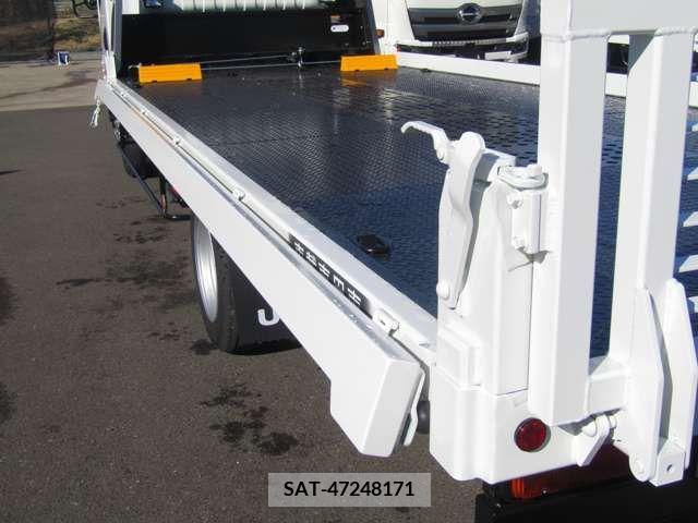 Mazda TITAN 2024-06 310891-5