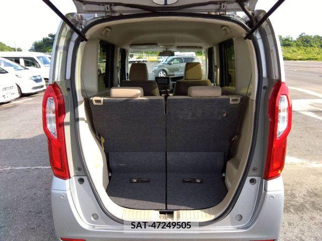 Honda N BOX 2018-06 325695-2