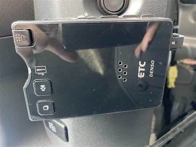 Toyota HIACE WAGON 2012-03 16724-26
