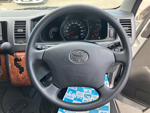 Toyota HIACE WAGON 2012-03 16724-22