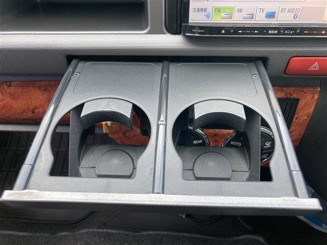 Toyota HIACE WAGON 2012-03 16724-20