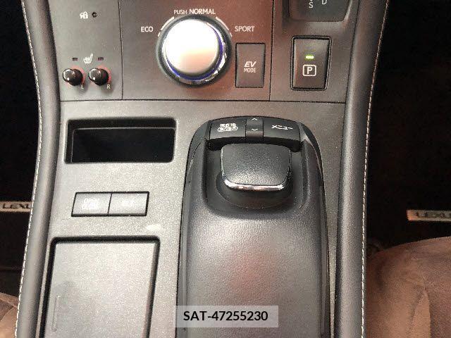 Lexus CT 2011-10 275151-8