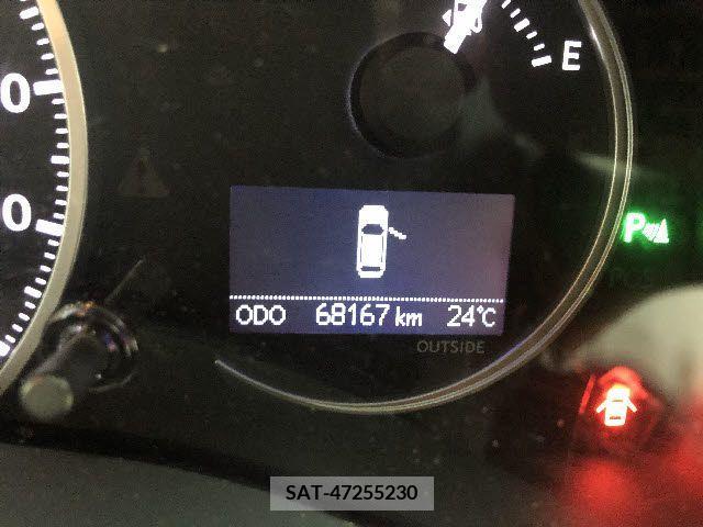 Lexus CT 2011-10 275151-4