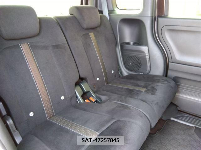 Honda N BOX CUSTOM 2017-09 306931-7