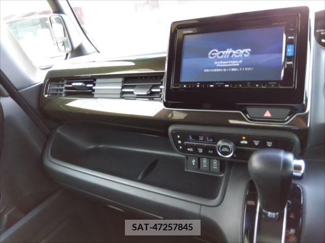 Honda N BOX CUSTOM 2017-09 306931-9