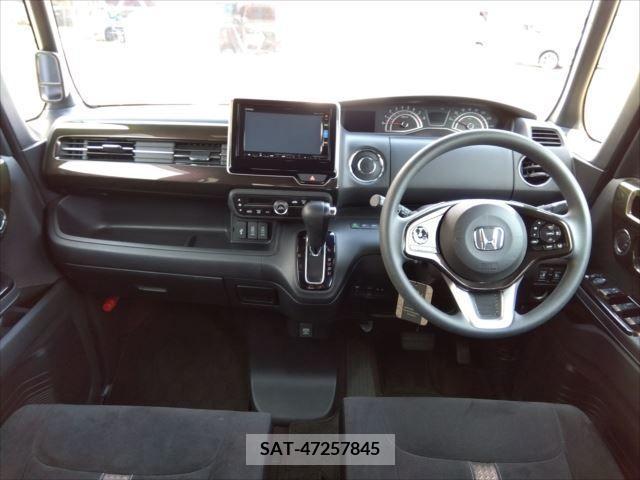 Honda N BOX CUSTOM 2017-09 306931-1