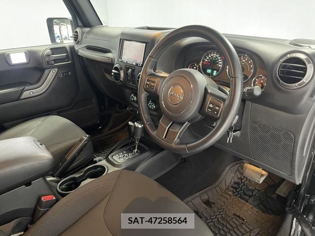 Jeep WRANGLER 2018-06 298772-1
