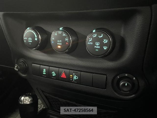 Jeep WRANGLER 2018-06 298772-11