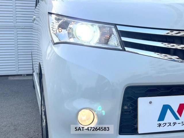 Nissan ROOX 2012-01 334256-13