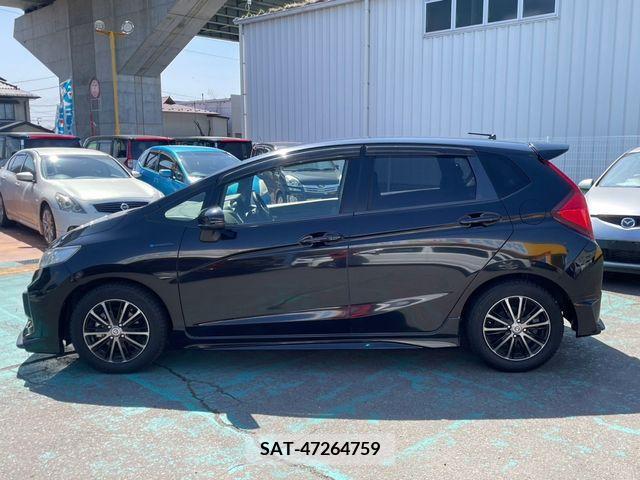 Honda FIT HYBRID 2015-10 328908-4