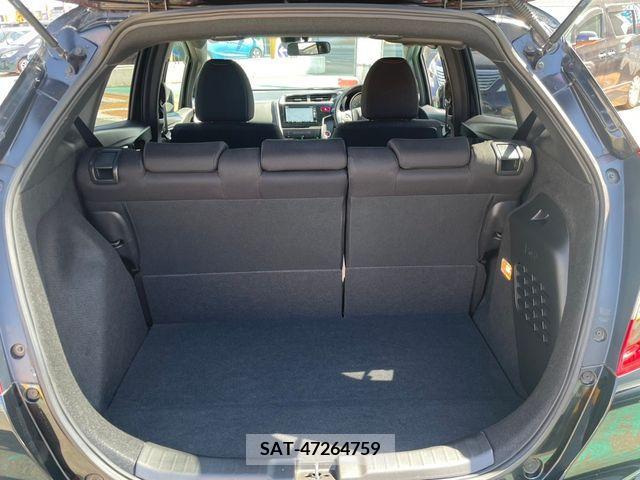 Honda FIT HYBRID 2015-10 328908-11