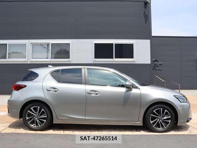 Lexus CT 2018-09 387817-3