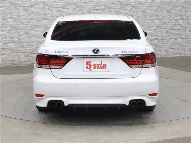 Lexus LS 2013-03 1344-6