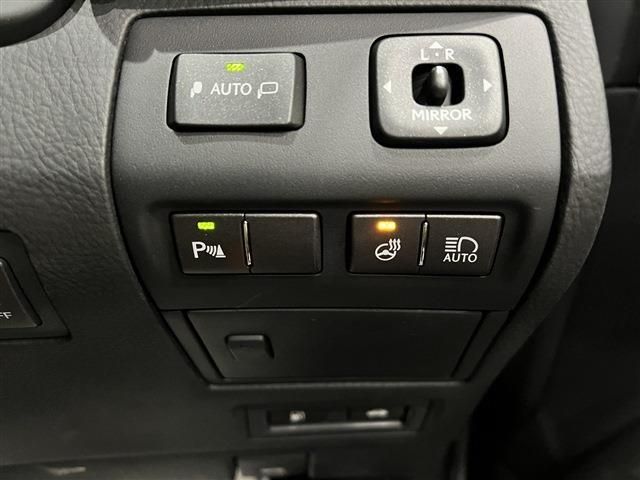 Lexus LS 2013-03 1344-12