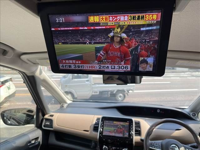 Nissan SERENA 2018-05 6766-9