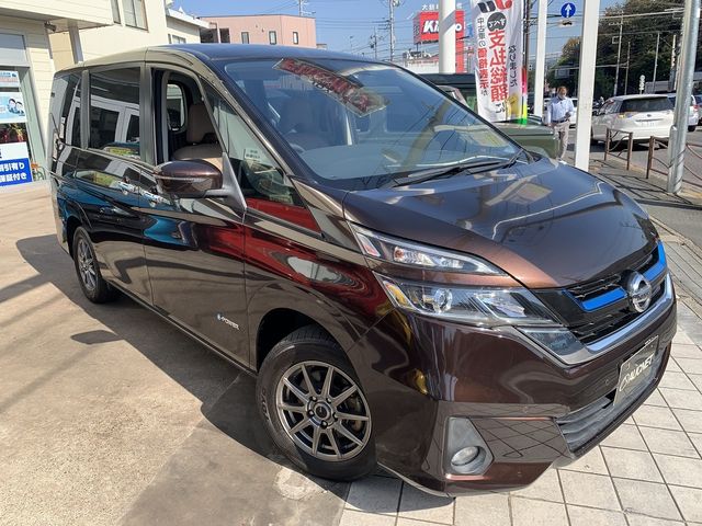 Nissan SERENA 2018-05 6766-1