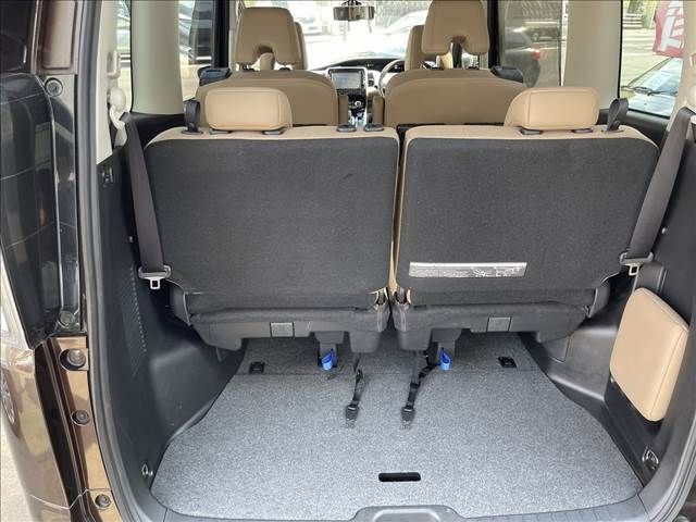 Nissan SERENA 2018-05 6766-11