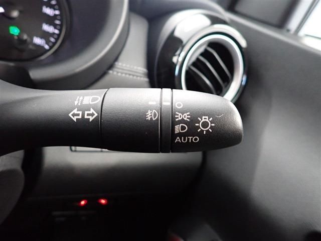 Nissan KICKS 2020-12 188169-25