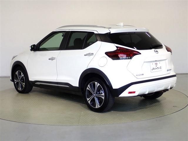 Nissan KICKS 2020-12 188169-6
