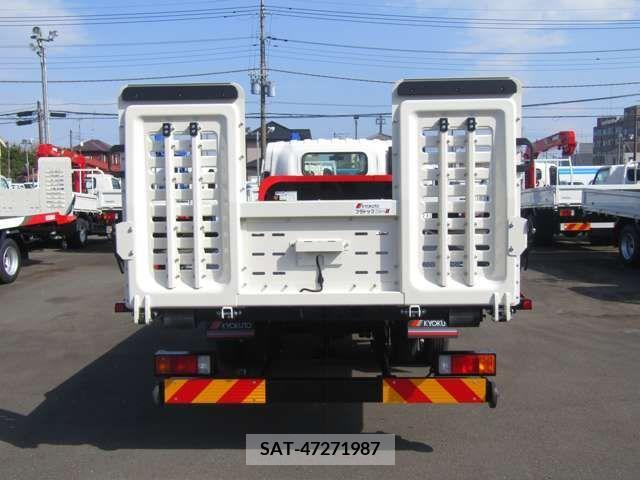 Mazda TITAN 2024-03 287699-5