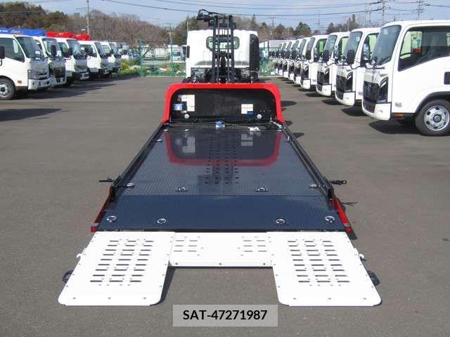 Mazda TITAN 2024-03 287699-8