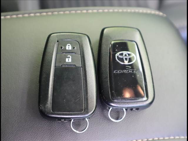 Toyota COROLLA TOURING 2021-03 21227-18