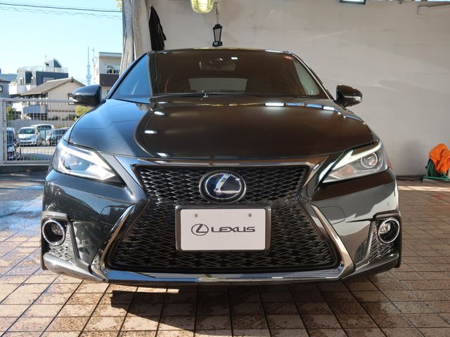 Lexus CT 2018-05 190672-4
