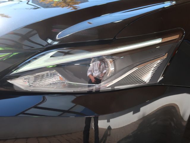 Lexus CT 2018-05 190672-23
