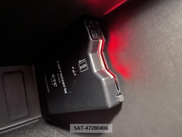 Renault MEGANE 2021-04 373644-9