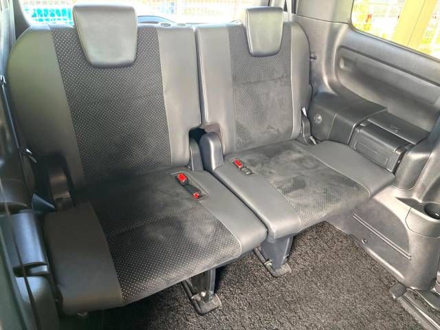 Toyota VOXY 2021-04 193188-13